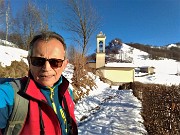 90 Alla Chiesetta di San Barnaba di Salmezza con vista in Podona (selfie)